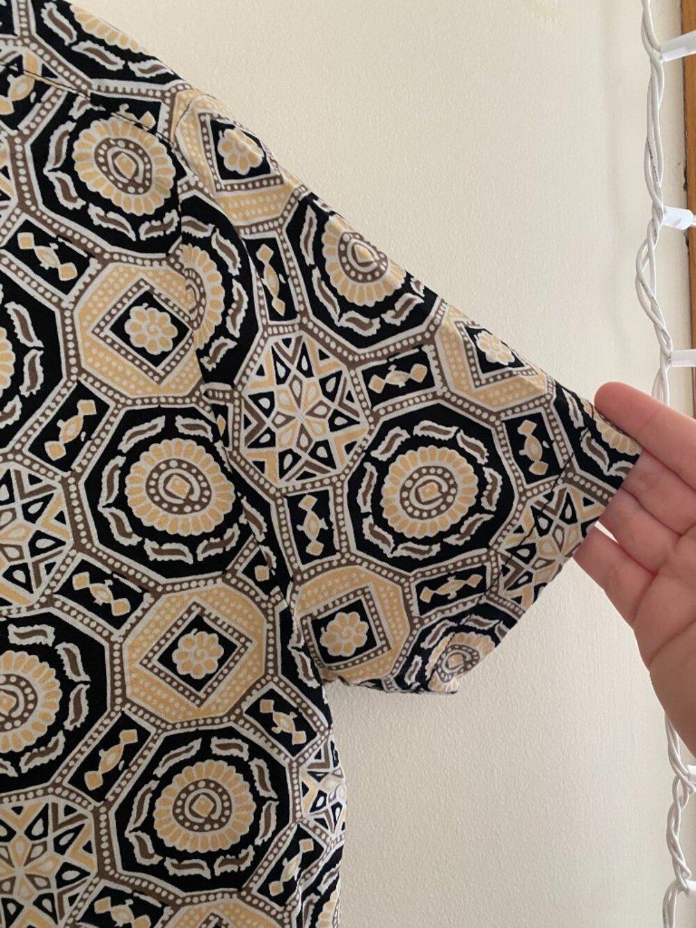 Geometric Pattern Button Up - Picture 4 of 7
